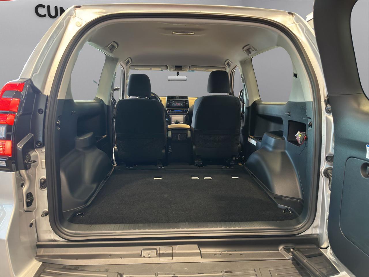 Toyota Land Cruiser 3p 2.8 d-4d N1