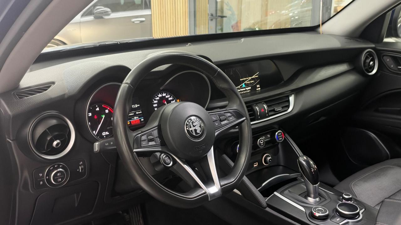 Alfa Romeo Stelvio 2.2 Turbodiesel 180 CV AT8 Q4 Executive