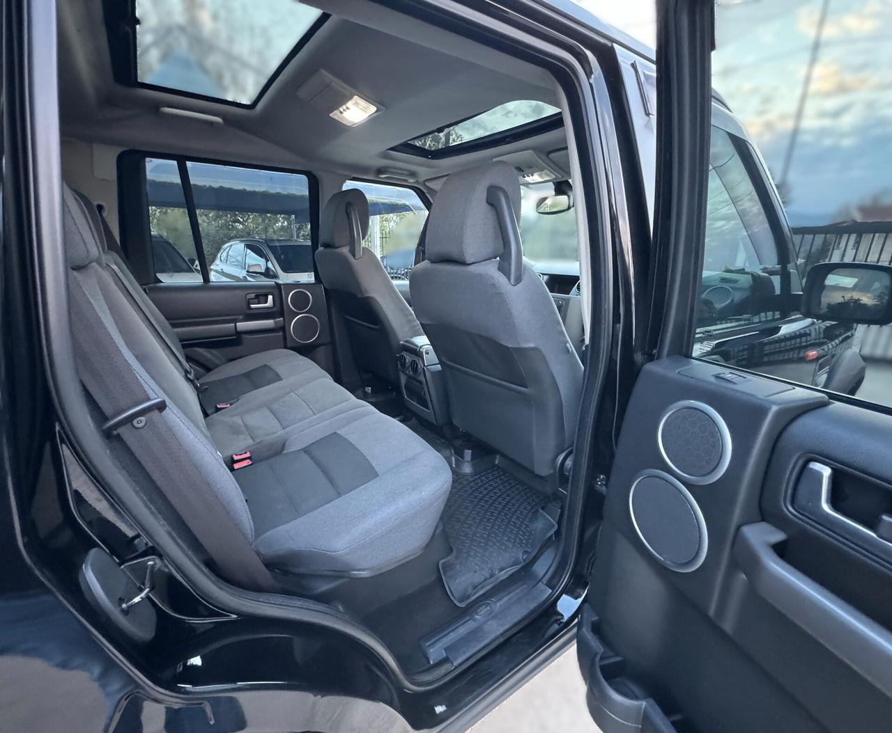 Land Rover Discovery 3 2.7 TDV6 HSE AUTOCARRO 5 POSTI