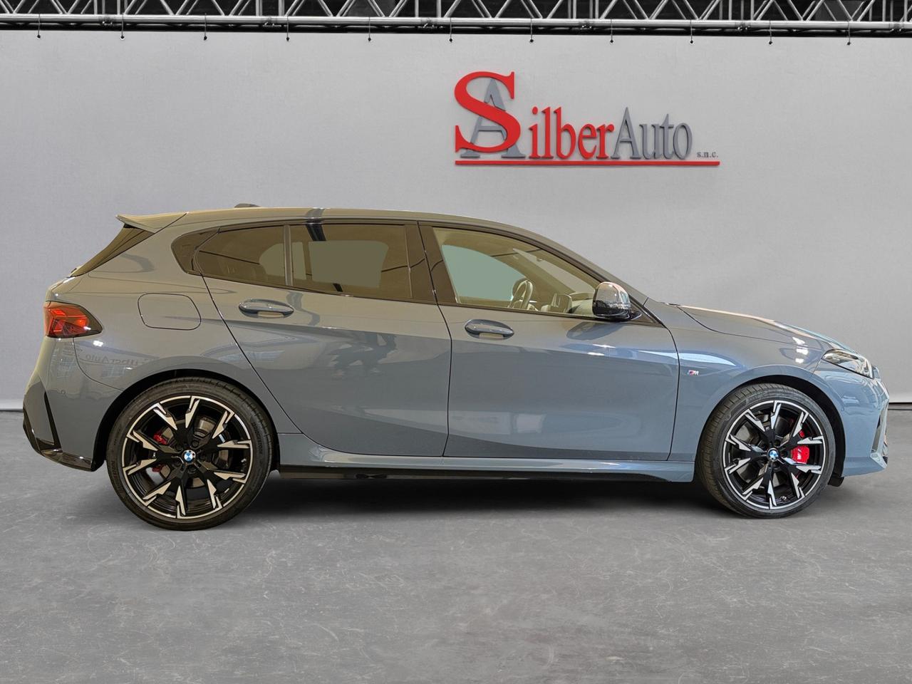 BMW 118 d MSport Pro auto "CORNICE GRIGLIA ILLUMINATA"