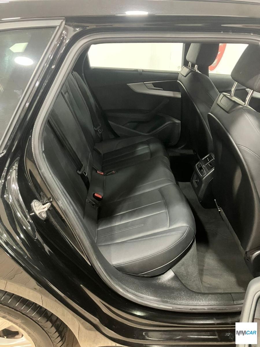 AUDI - A4 Avant - 40 TDI quattro S tr. Bus. Adv.