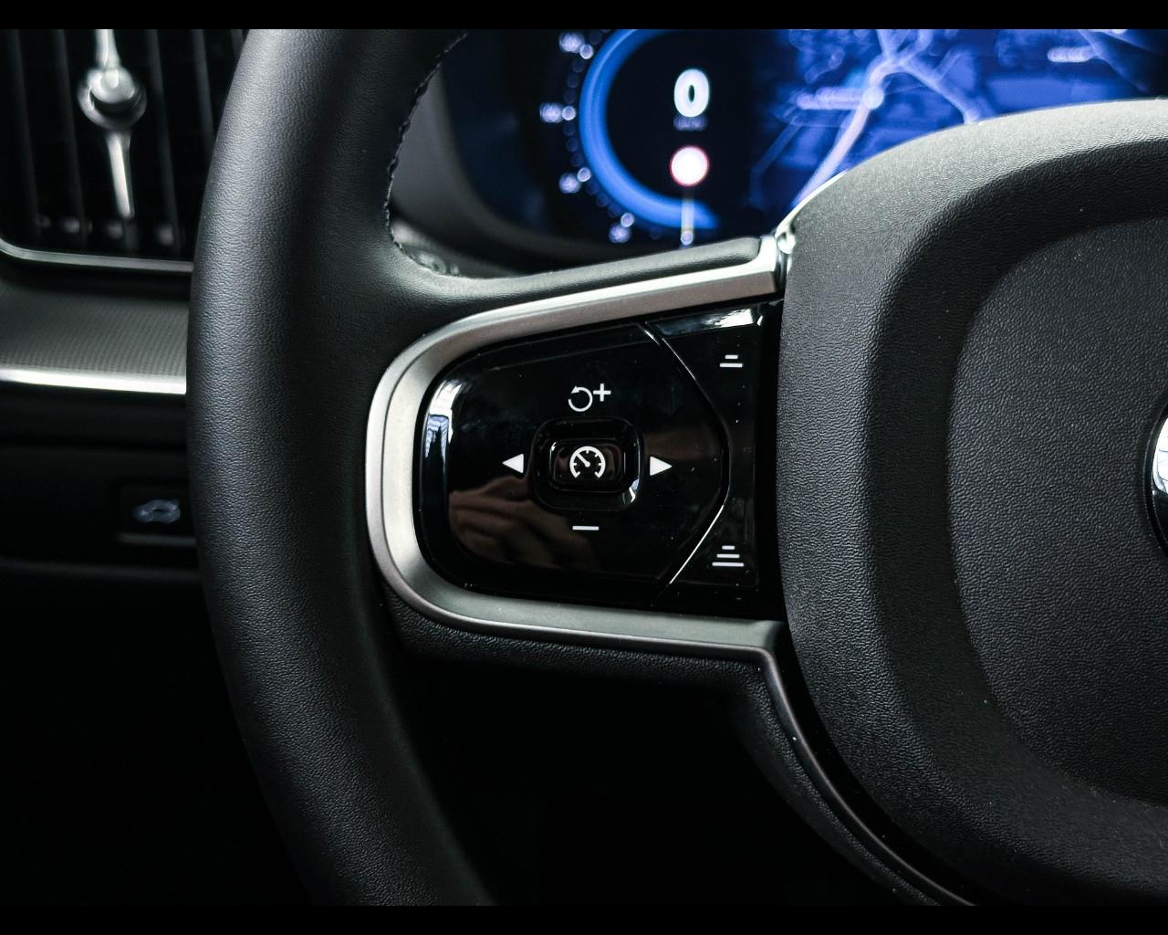 VOLVO N.XC60 Plus Dark T6 AWD AUT