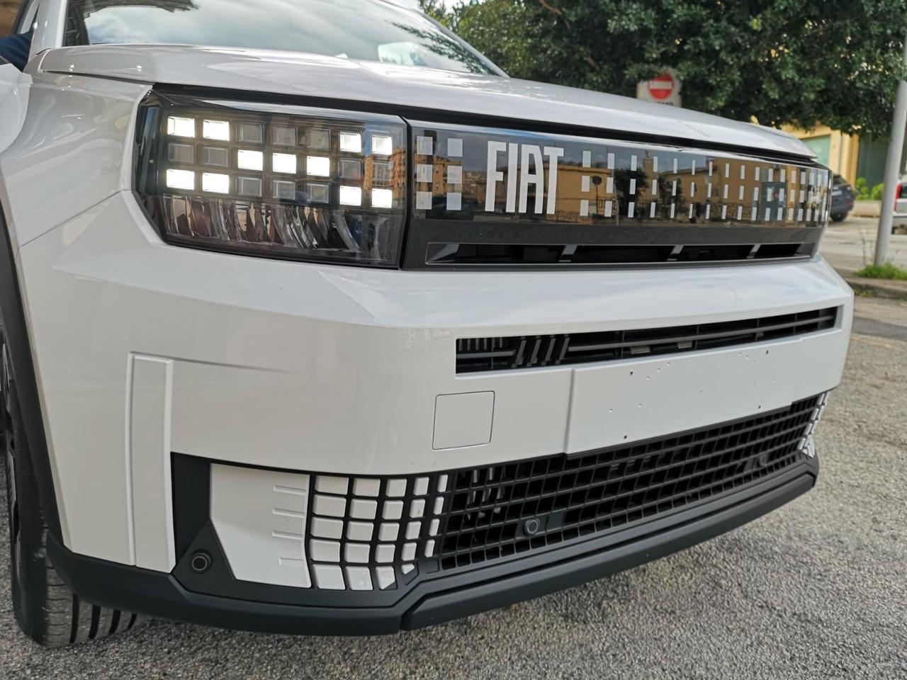 Fiat Grande Panda 1.2Hybrid 100CV Icon KM0