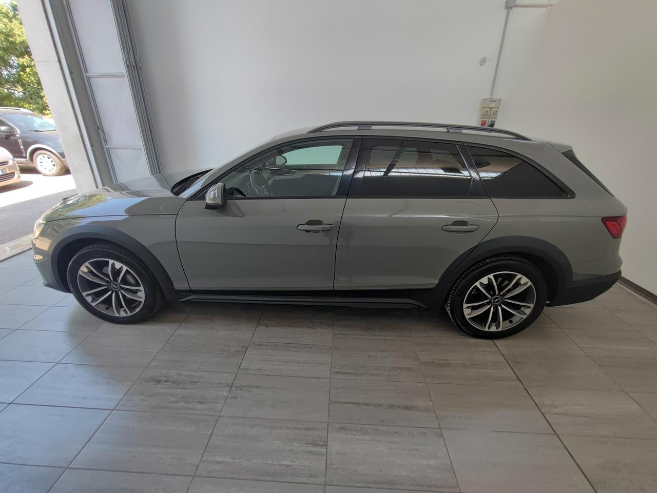 Audi A4 allroad 40 TDI 204 CV S tronic Identity Contrast