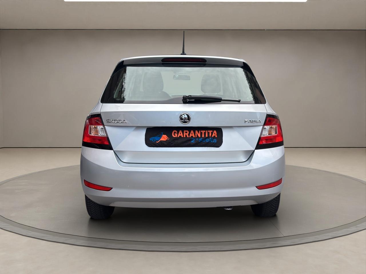Skoda Fabia 5 PORTE - NEOPATENTATI EURO 6 BENZINA
