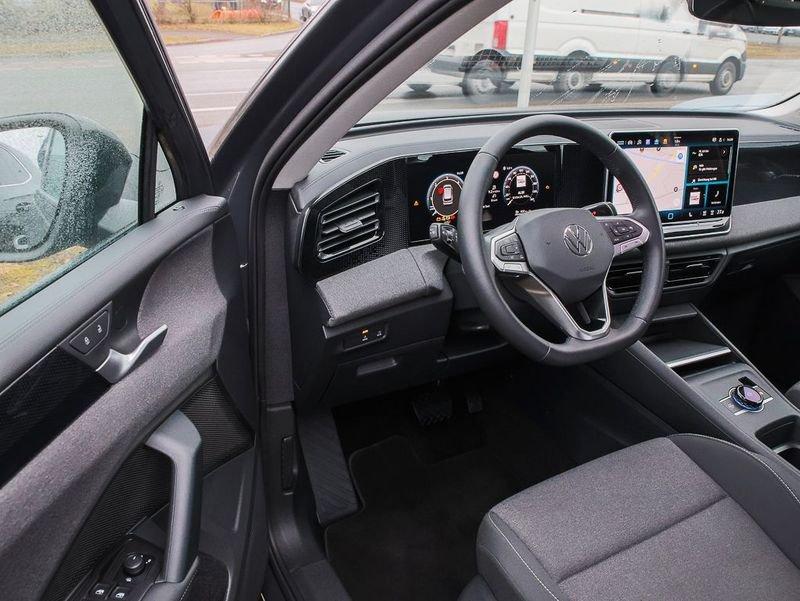 Volkswagen Tiguan 2.0 TDI 150 CV EVO SCR DSG Nuovo Modello Led 17" Cockpit Gancio