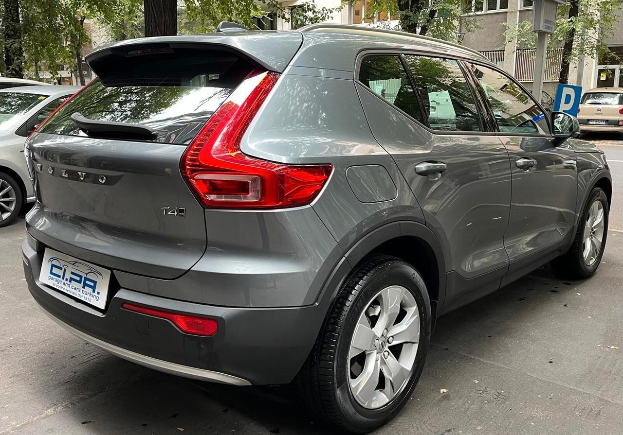 Volvo XC40 T4 AWD Geartronic Momentum