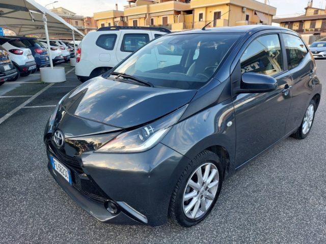 TOYOTA Aygo 1.0 VVT-i 69 CV 5 porte x-cool TSS Navig retrocam