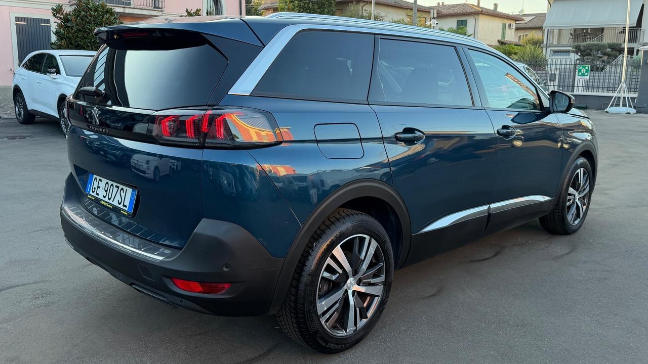 PEUGEOT 5008 1.5 ALLURE 131CV - SETTE POSTI, FULL LED, NEOPATENTATI