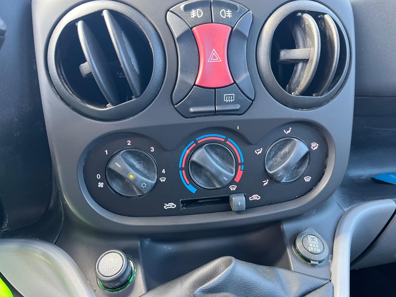 Fiat Doblo 1.9 MTJ 105CV EURO4 SOLO 90.000KM UNICO LEGGI