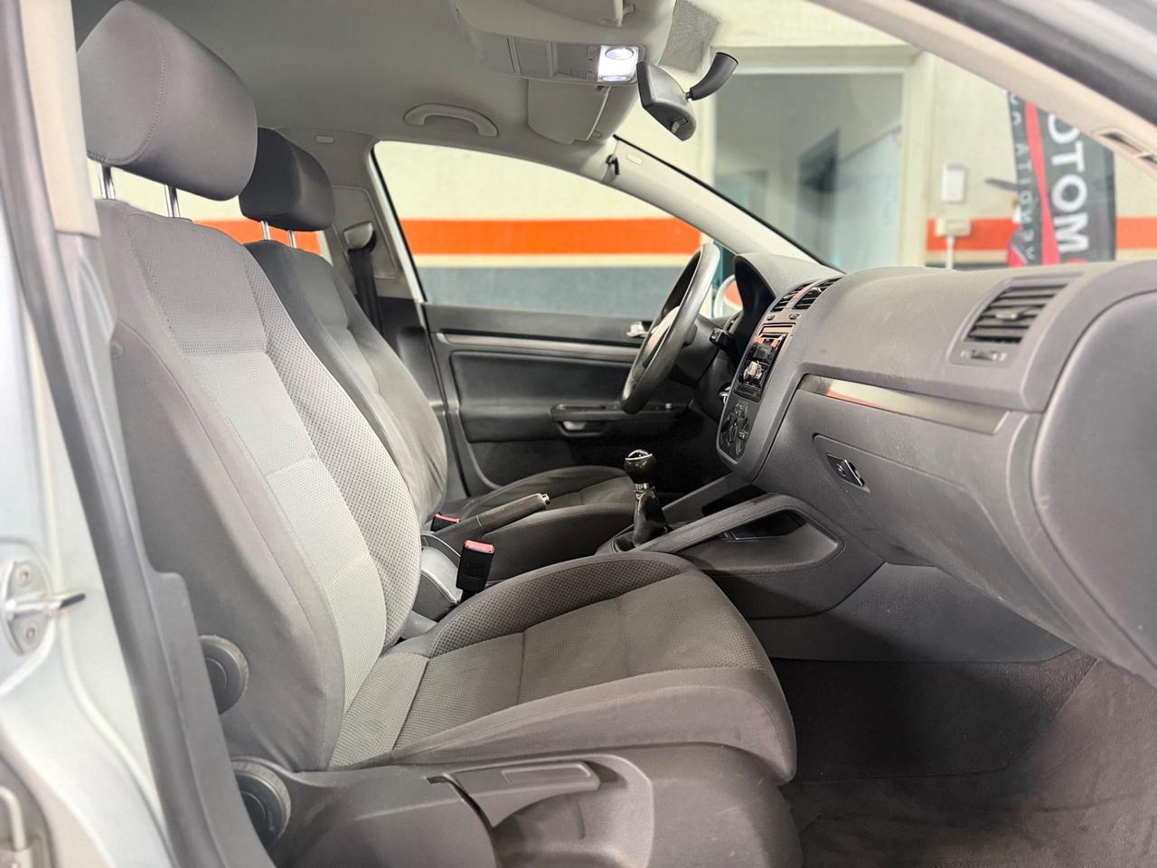 Volkswagen Golf comfortline 1.6 METANO NEOPATENTATI