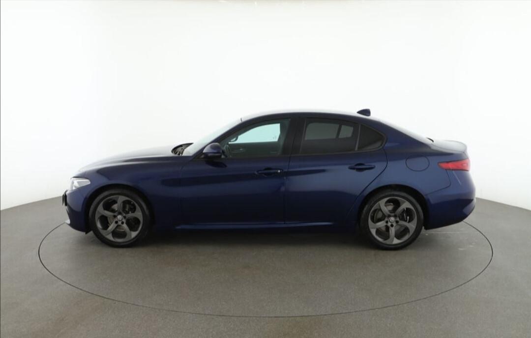 Alfa Romeo Giulia 2.2 Turbodiesel 150 CV Business Launch Edition