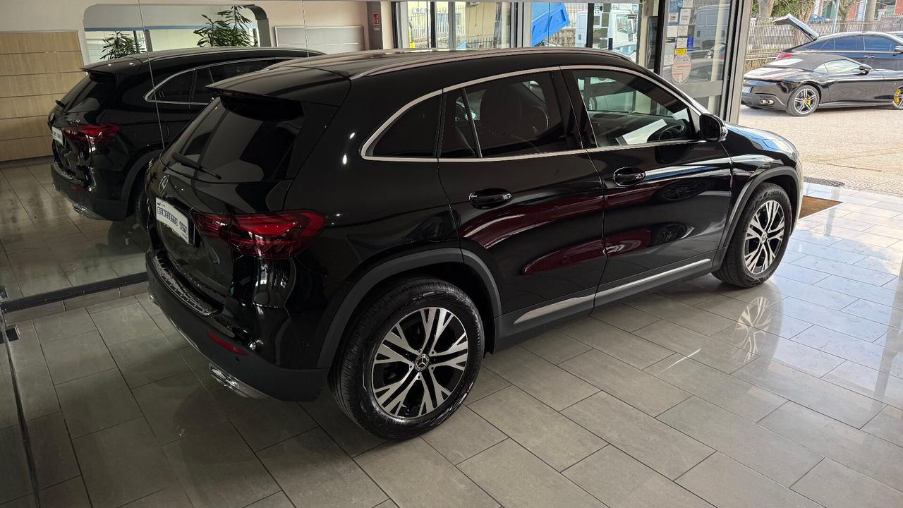 MERCEDES GLA 180 D MOTORE 2.0 116 CV restyling