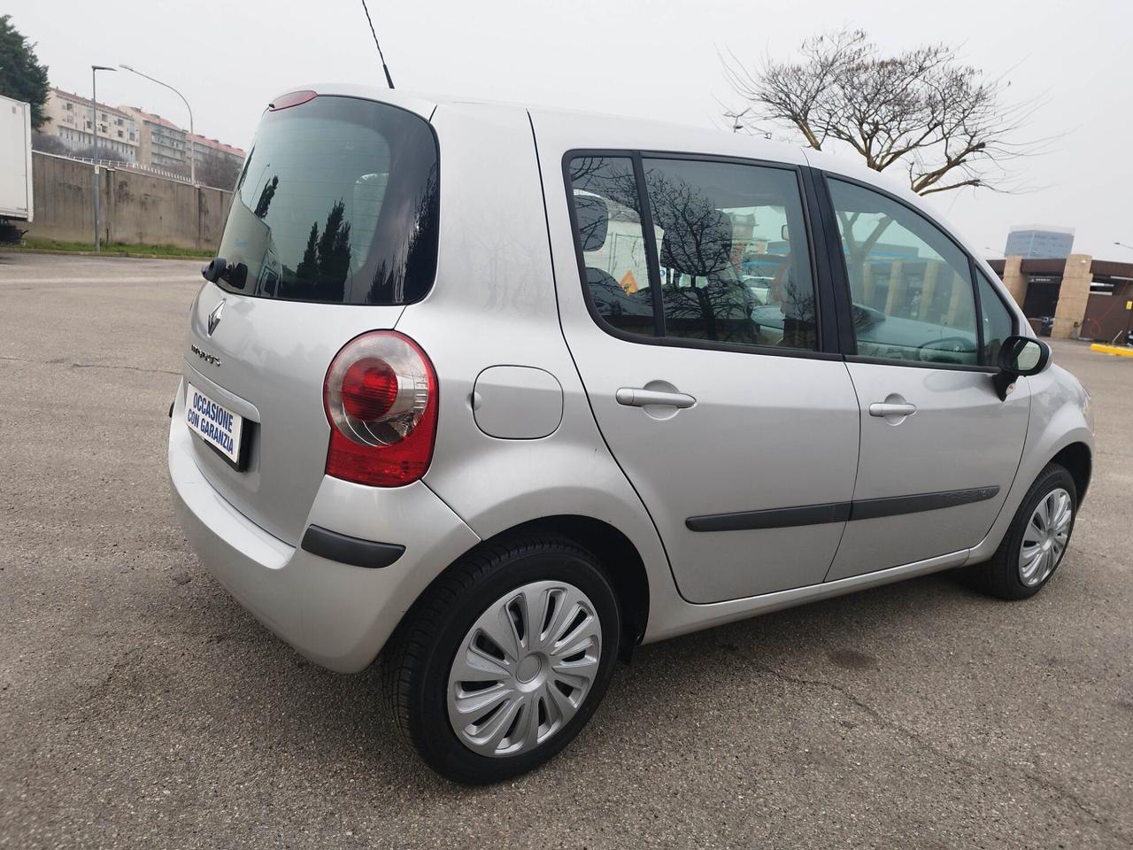 Renault Modus 1.2 16V Confort Authentique km 63900