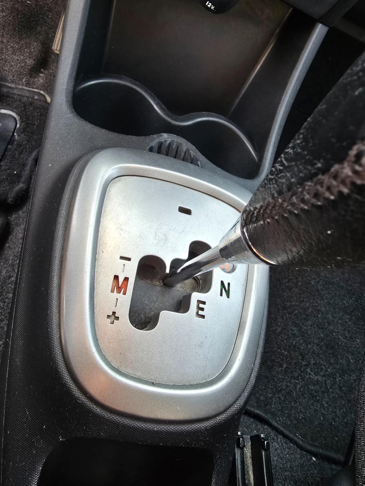 Toyota Aygo 1.0 12V VVT-i 5 porte Lounge Connect MMT