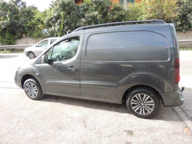 PEUGEOT Partner BlueHDi 100 L1 Pian.Cab. isotermico distribuzione