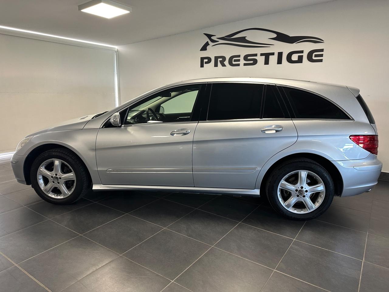MERCEDES-BENZ R 320CDI 224CV 4 MATIC 6 POSTI