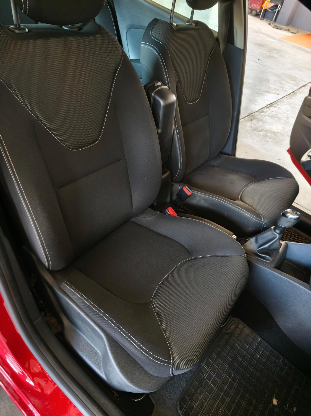 Renault Clio 1.2 75CV 5 porte Intens