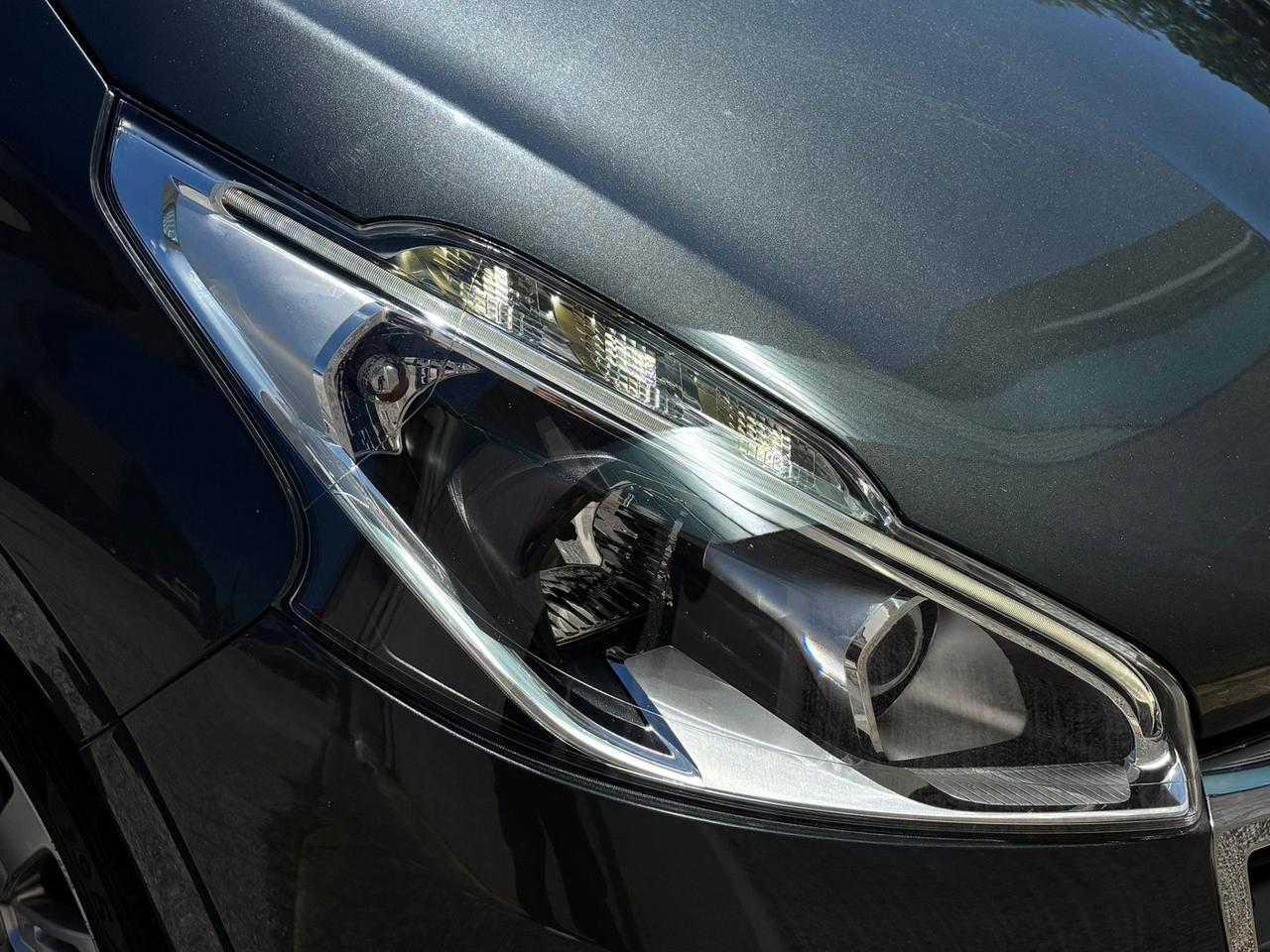Peugeot 208 BlueHDi 75 5 porte Allure