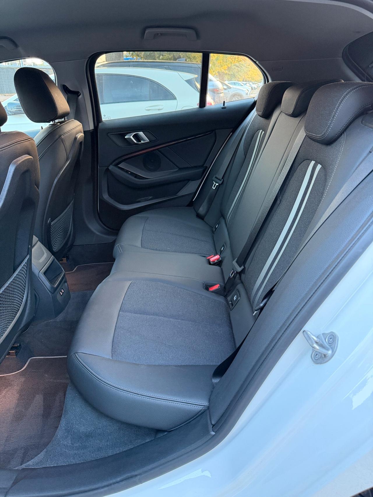 Bmw 118 118i 5p. Msport