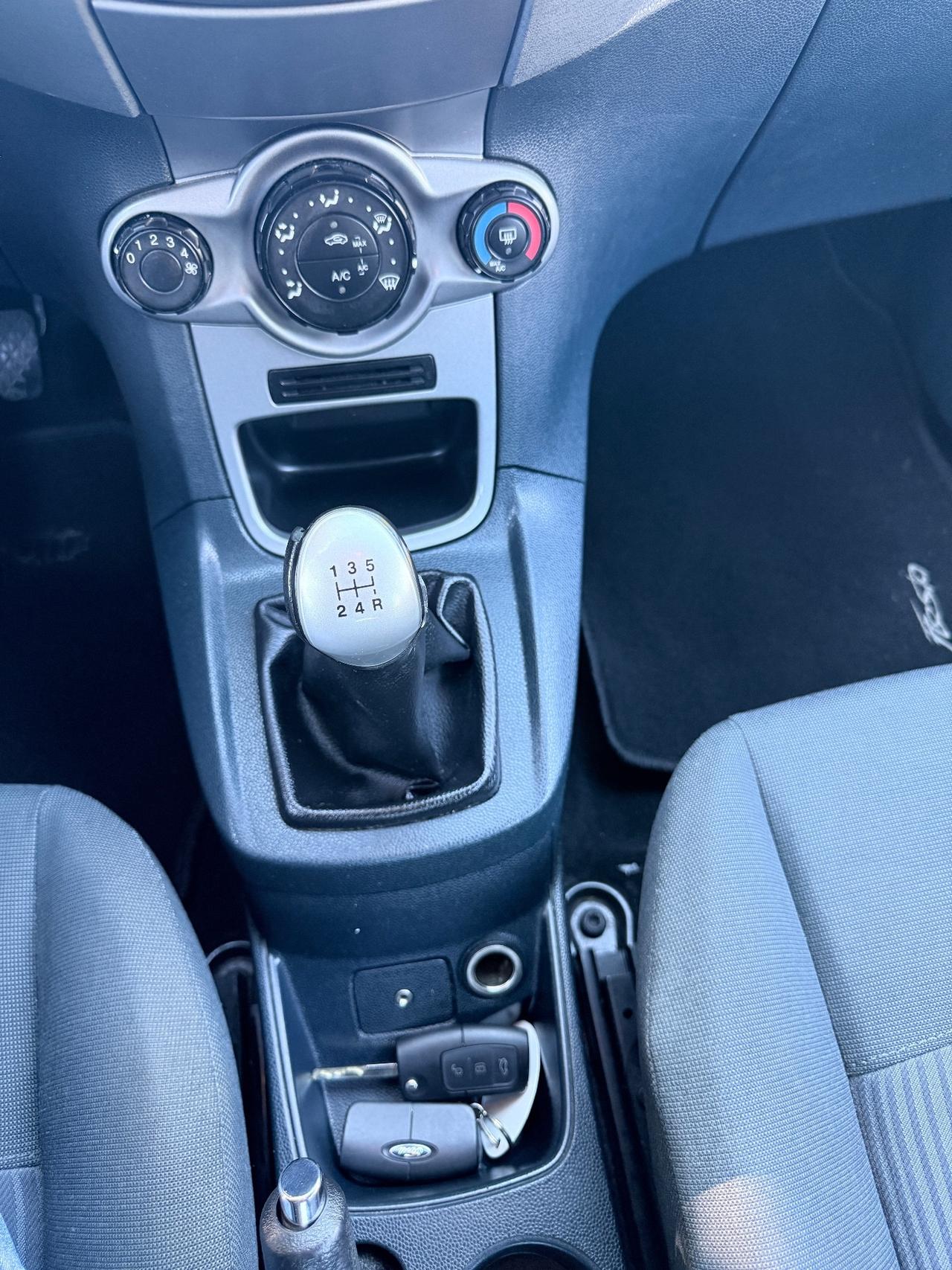 Ford Fiesta 1.6 TDCi 95 CV 5p. Titanium