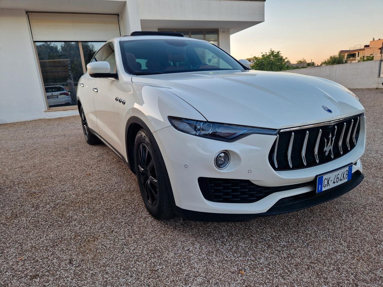 Maserati Levante V6 Diesel 275 CV AWD Granlusso