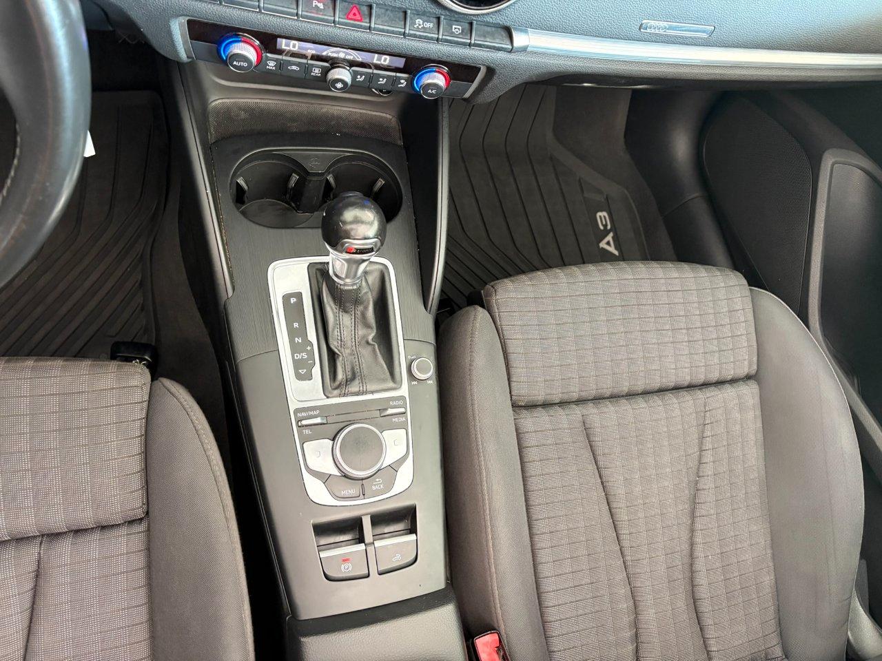 Audi A3 Cabrio 2.0 tdi Business 150cv s-tronic 7m