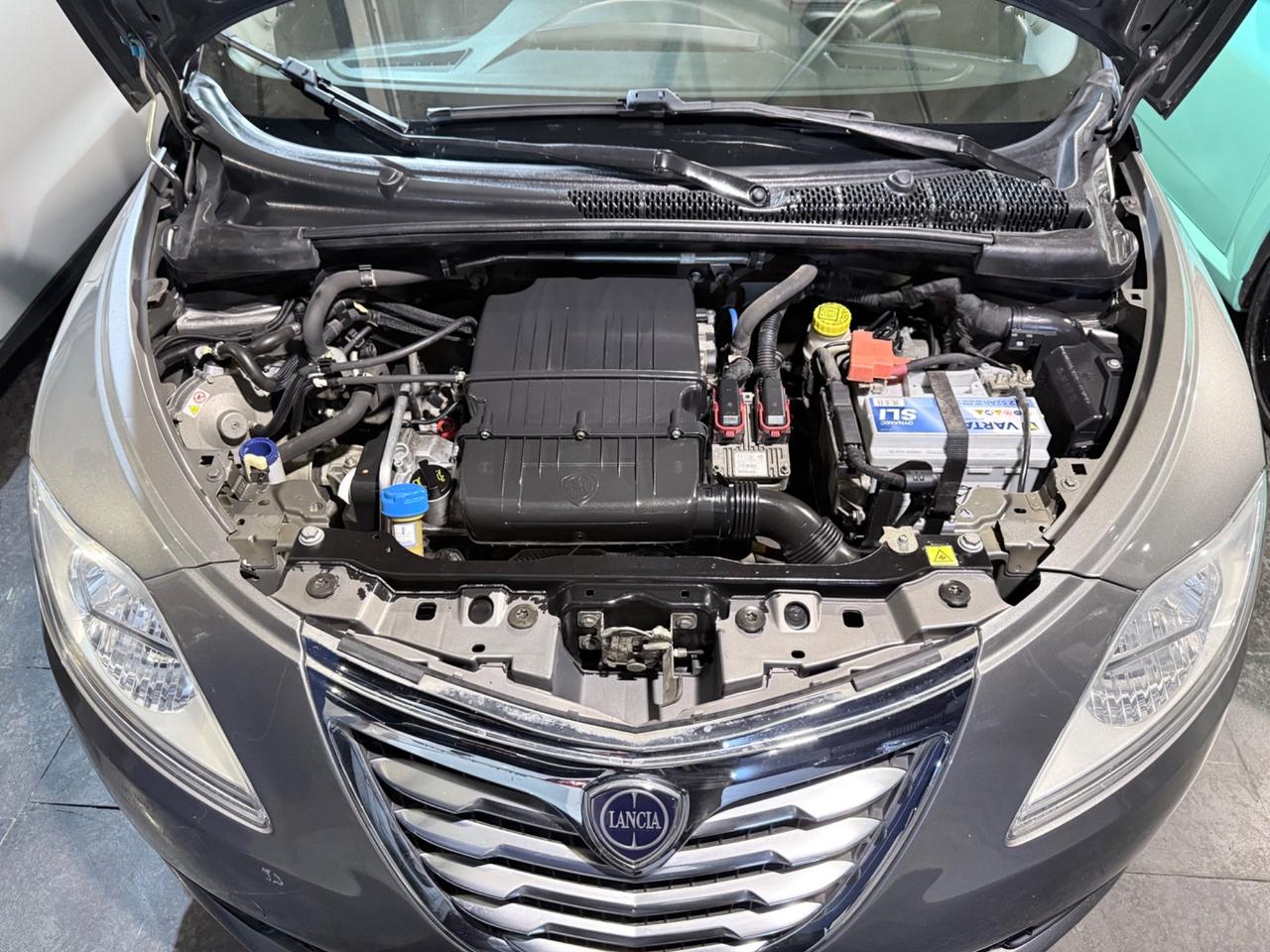 Lancia Ypsilon 1.2 69 CV 5 porte GPL Ecochic S Momodesign