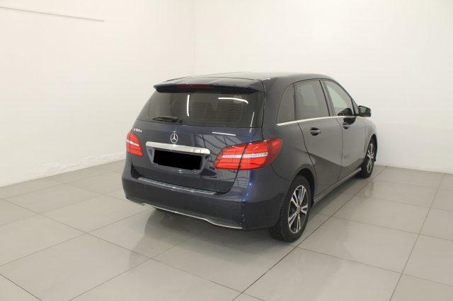 MERCEDES-BENZ B 180 d Executive