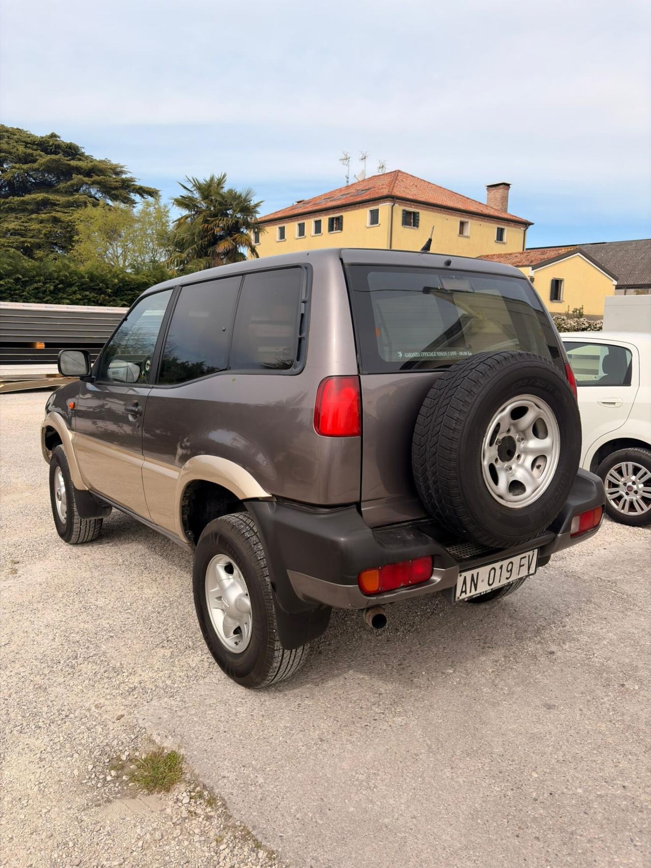 Nissan terrano 2.7 autocarro 2 posti -1996