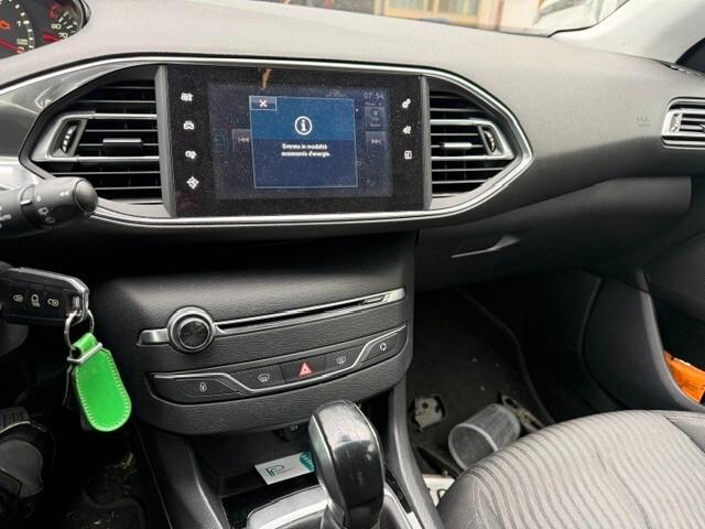 Peugeot 308 BlueHDi 100 S&S Business