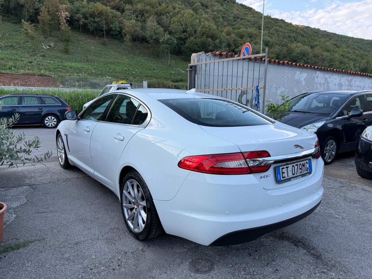 Jaguar XF 2.2 D Business Edition