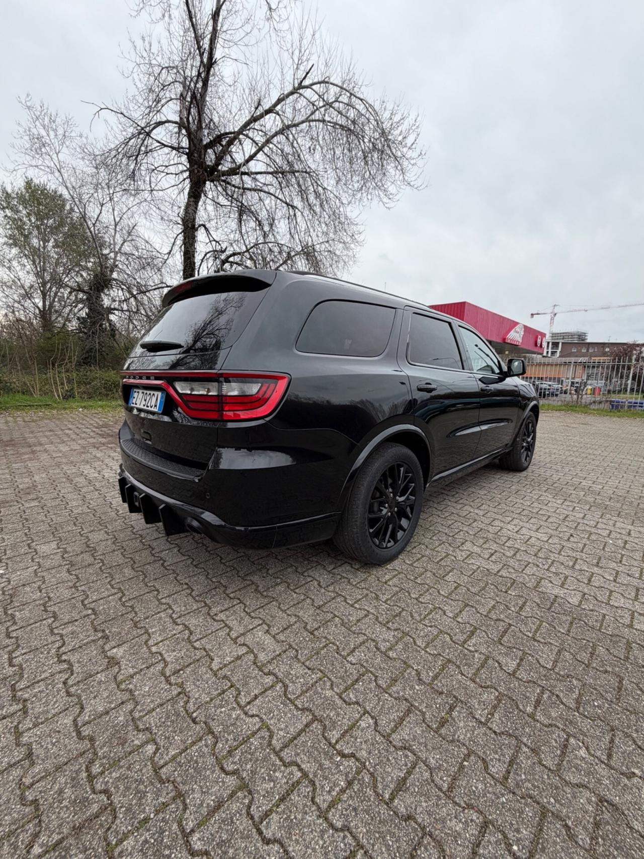 Dodge Durango SXT plus Widebody SRT