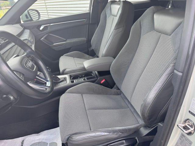 AUDI Q3 SPB 35TDI S-tronic Identity Black S-line SPORTBACK