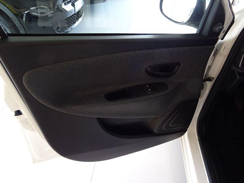 Lancia Ypsilon 1.2 69 CV 5 porte GPL Ecochic Elefantino Blu