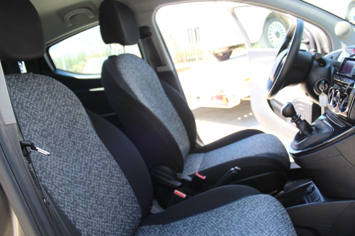 LANCIA - Ypsilon - 1.0 FireFly 5p.S&S Hyb. Gold Pl.