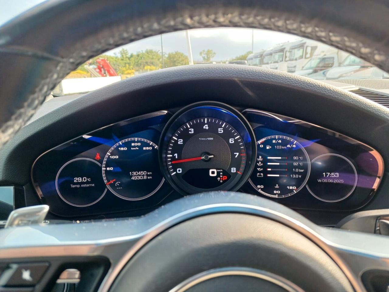 Porsche Cayenne 3.0 V6