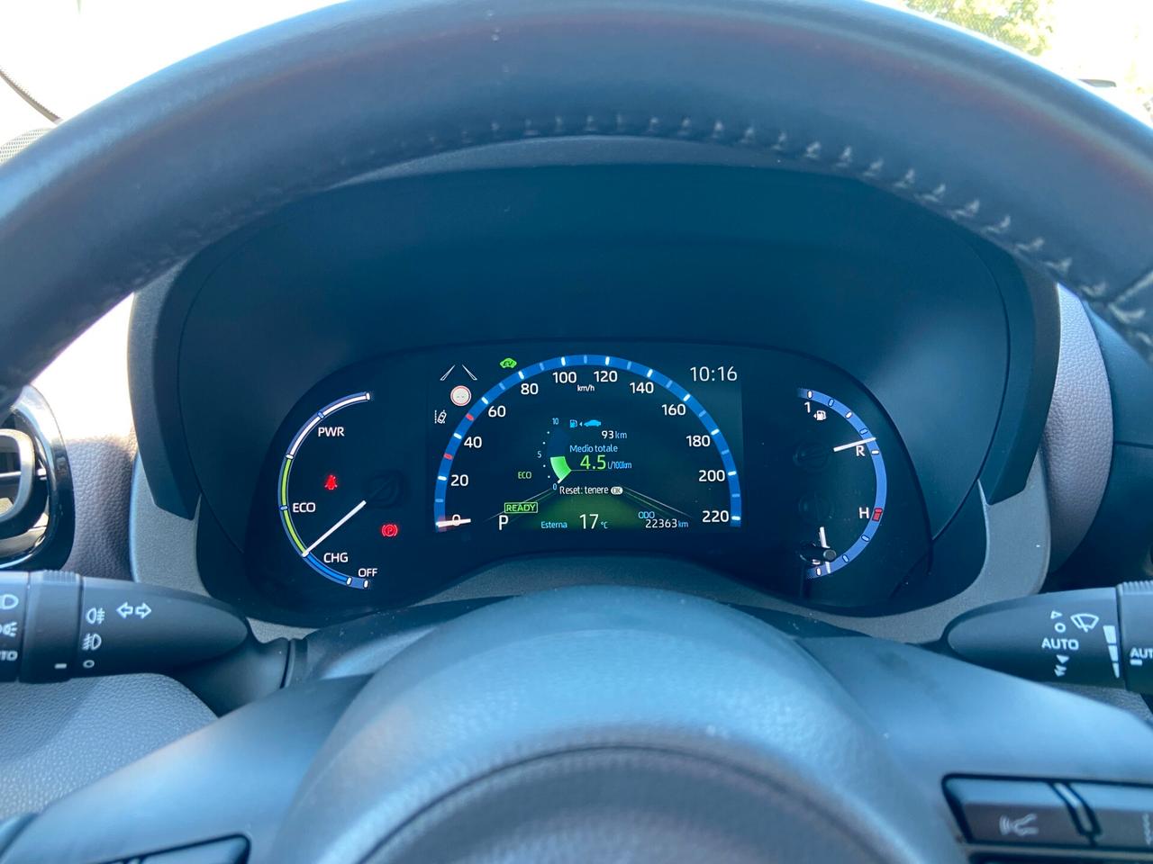 Toyota Yaris Cross 1.5h Lounge fwd 116cv e-cvt