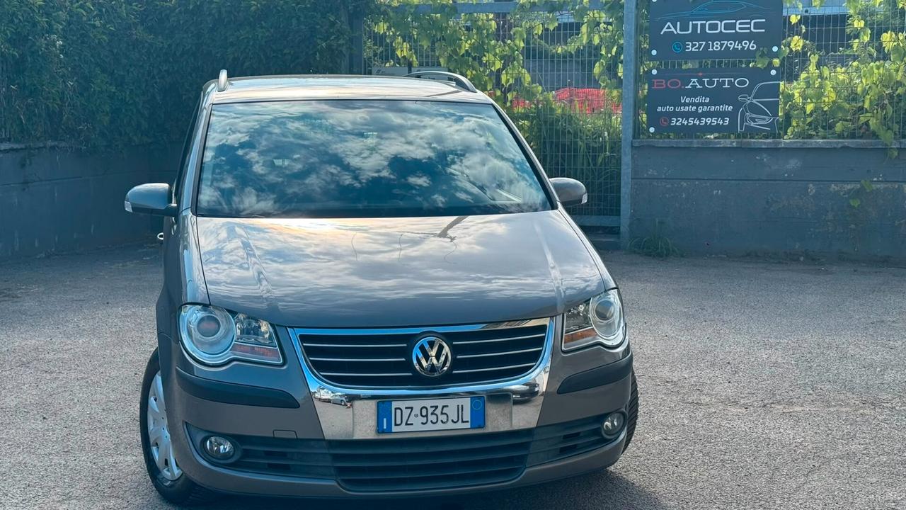 Volkswagen Touran 2.0 Highline Ecofuel