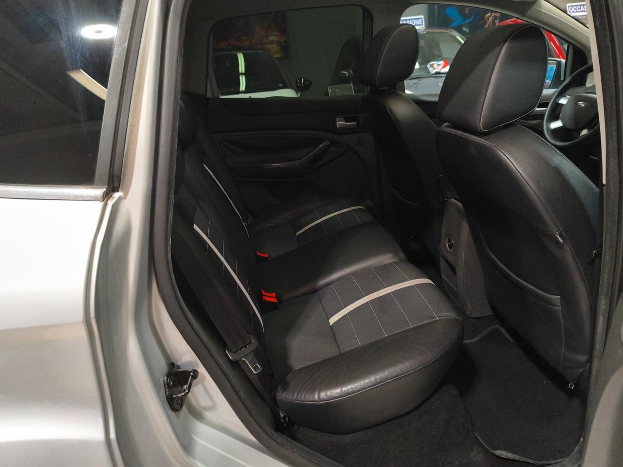 Ford Kuga 2.0 TDCi 136 CV 4WD Titanium DPF