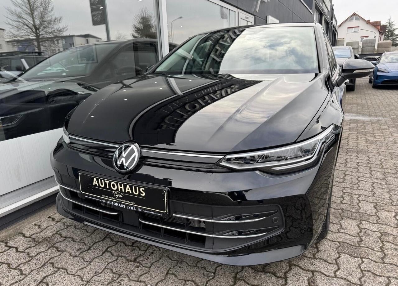 Volkswagen Golf 1.5 Etsi Dsg SCR Life Goal Navi Led