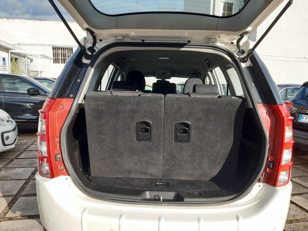 Mahindra XUV500 2.2 16v W6 fwd 7p.ti M1