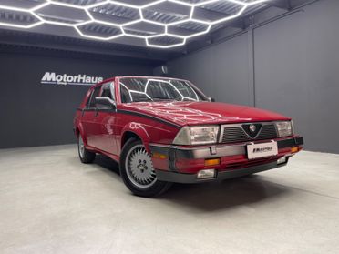 Alfa Romeo 75 3.0i V6 Milano