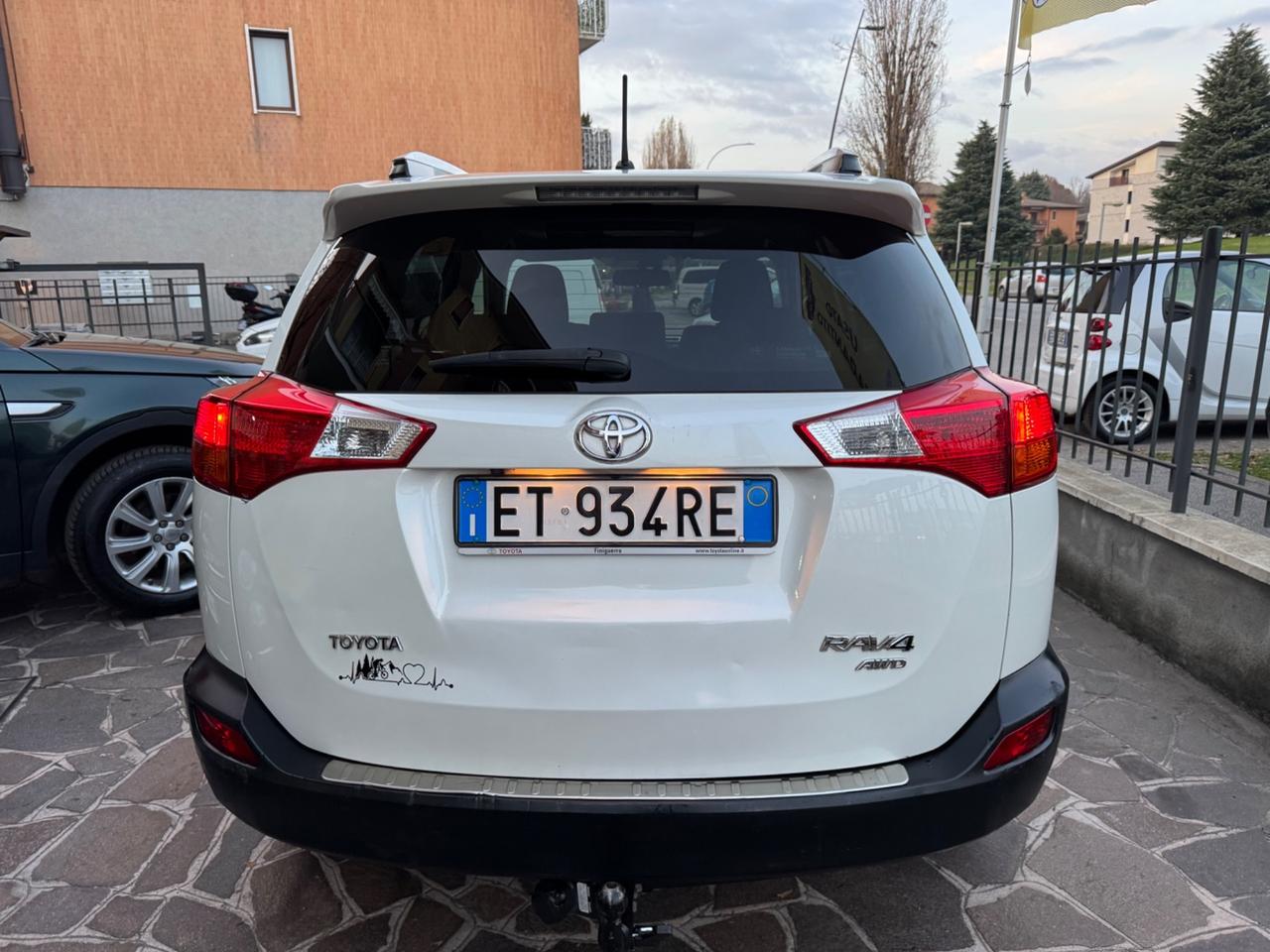 Toyota RAV 4 RAV4 2.2 D-CAT A/T 4WD Lounge gancio traino
