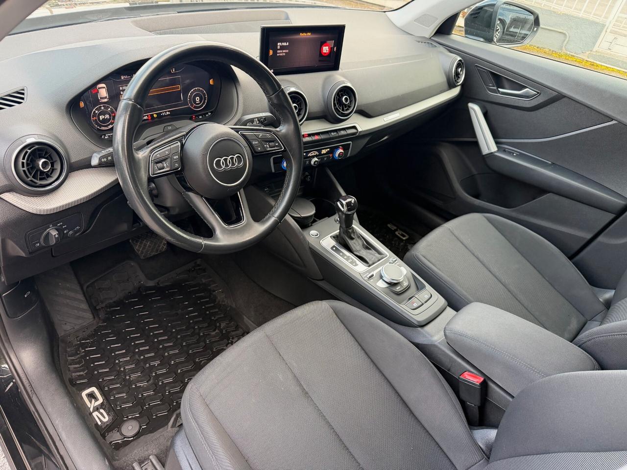 Audi Q2 30 TDI 116CV S-tronic Identity Black