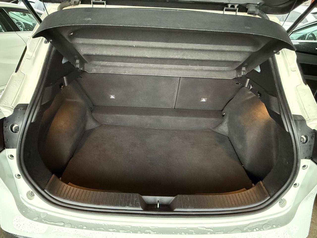 Qashqai MHEV 140 CV Tekna--rate-unipro-b-color