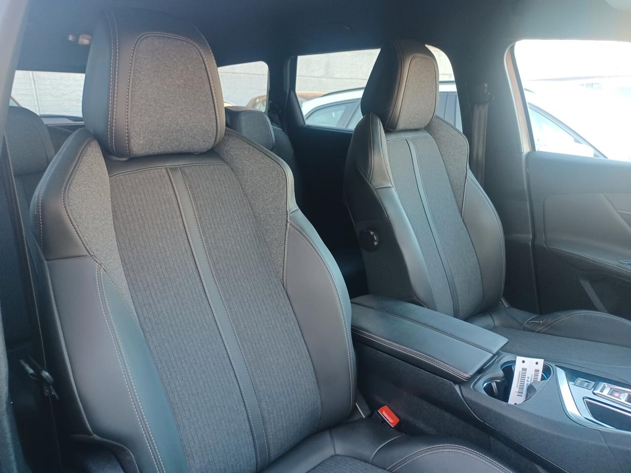 Peugeot 5008 1.5 HDi EAT 8 GT LINE 7 POSTI N1