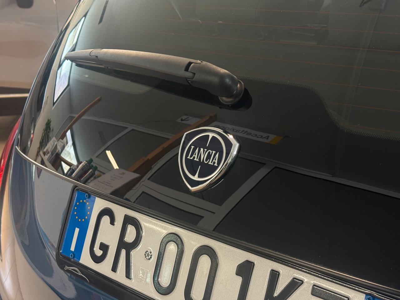 Lancia Ypsilon LANCIA YPSILON 1.0cc 69Cv Platino