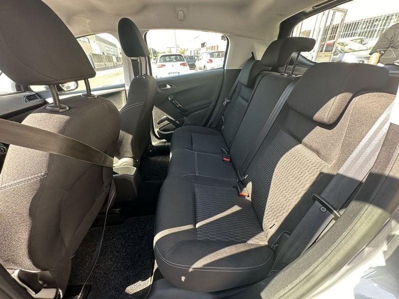 Peugeot 208 1.2 Allure 82cv