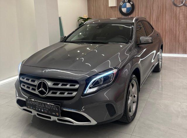 MERCEDES-BENZ GLA 180 d Premium